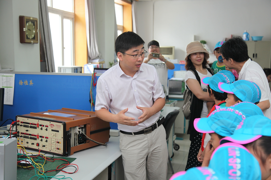 �������ʹ���-��Ӫ��ȫ,����һ·�ɳ�