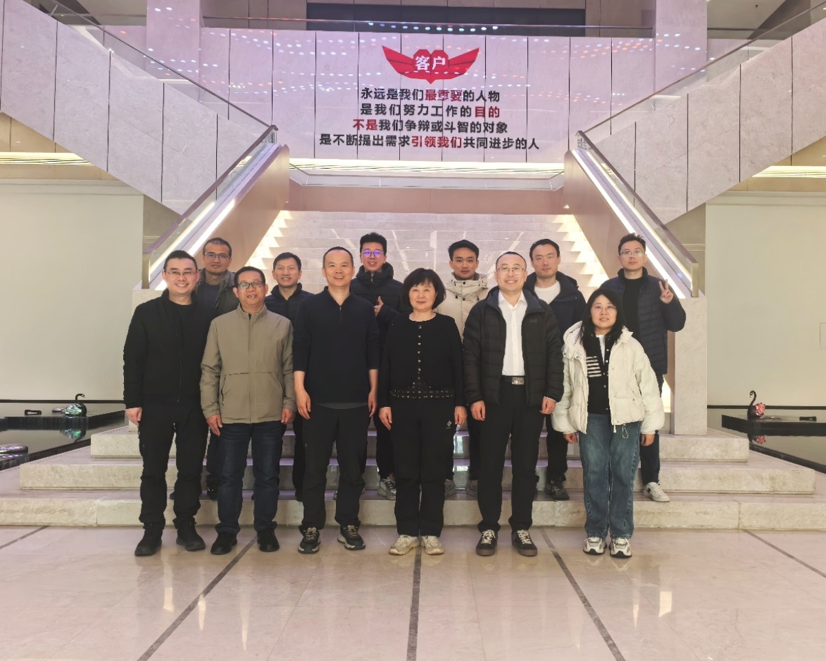 �й����Ժר��һ�й��ٶ������ʹ��������쵼